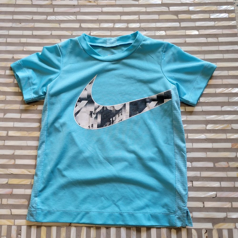 Nike Boys Short Sleeve Dri-Fit Tee, Size 4/XS